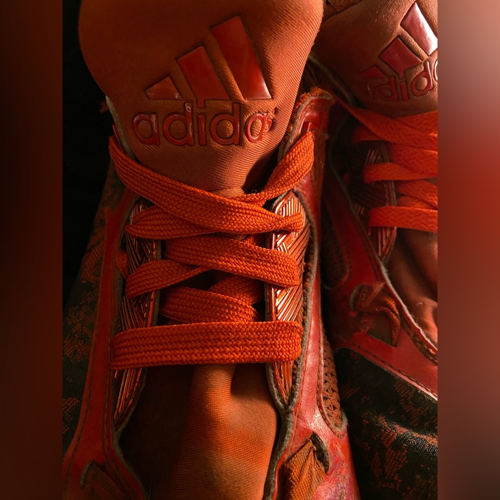 Men’s Adidas Bounce Shoes - Picture 8 of 10
